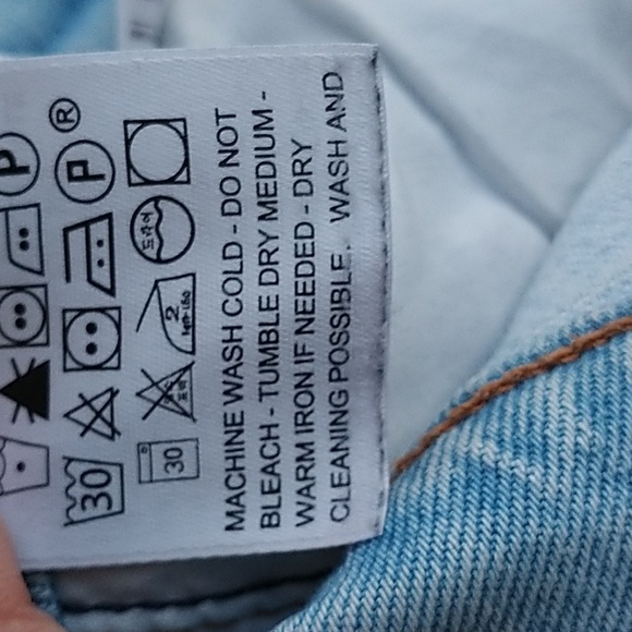 Levi's Premium Denim Wedgie Straight Jeans Size 25 - Picture 13 of 13